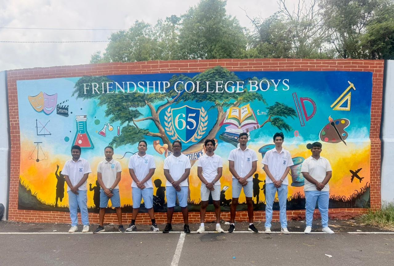 Fresque Murale Pour 65 Ans d'anniversaire de L'ecole